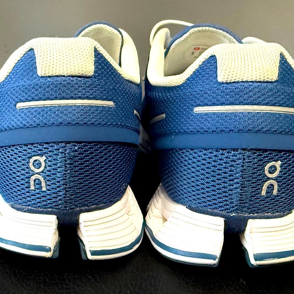 On Cloud 5 Trainers On Running Womens Shoes‎ 7.5  Denim White Pre-loved. Sale!